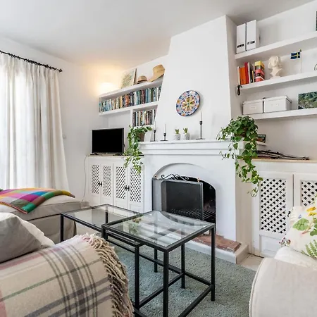 Casa Pueblo Lopez * Фуэнхирола